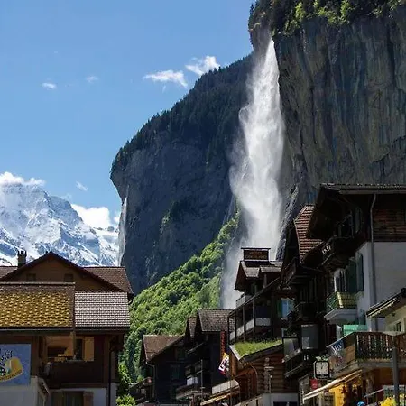Lauterbrunnen Staubbach Beautiful Waterfall Apartment Exterior photo