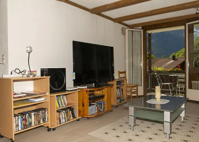 Lauterbrunnen Staubbach Beautiful Waterfall Apartment